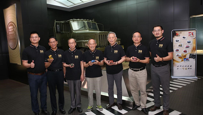 国产av影片
建设50周年重走500公里汽车长廊走进十堰